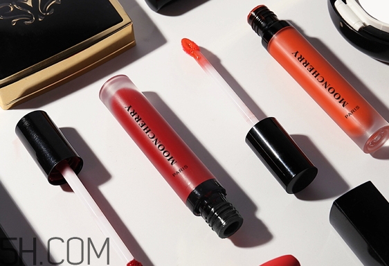 夢泉黑金唇釉多少錢_夢泉黑金唇釉專柜價(jià)格 夢泉黑金唇釉多少錢_夢泉黑金唇釉專柜價(jià)格