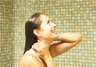 冬季適合用什么類型的洗發(fā)水？油性頭發(fā)選擇洗發(fā)水的建議