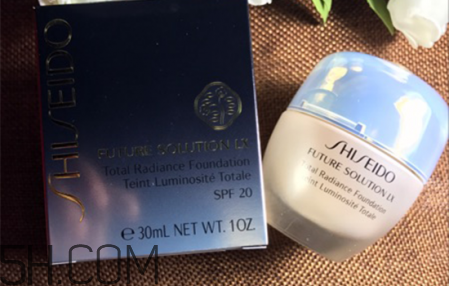 粉底霜和BB霜的區(qū)別 粉底霜和氣墊bb的區(qū)別 粉底霜和BB霜的區(qū)別 粉底霜和氣墊bb的區(qū)別