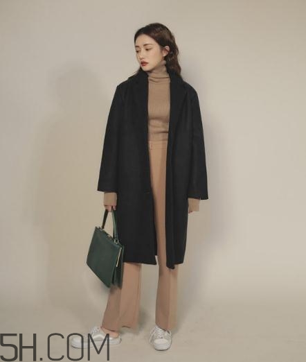 駝色內(nèi)搭配什么外套？駝色內(nèi)搭怎么搭配外套？