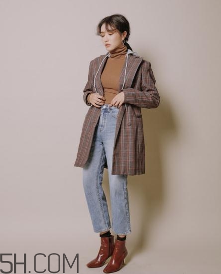 駝色內(nèi)搭配什么外套？駝色內(nèi)搭怎么搭配外套？