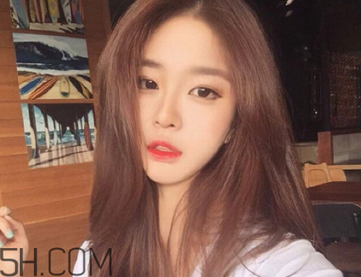 染發(fā)劑什么牌子最好？怎么延后補染頭發(fā)？