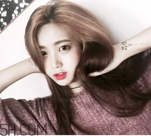 怎樣挑選染發(fā)劑？使用染發(fā)劑注意事項(xiàng)