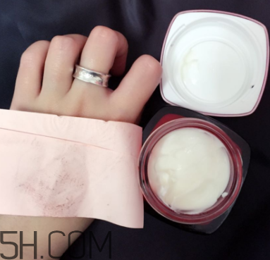 歐萊雅復(fù)顏抗皺緊致晚霜多少錢_專柜價(jià)格 歐萊雅復(fù)顏抗皺緊致晚霜多少錢_專柜價(jià)格