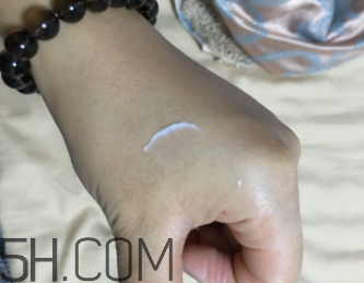 歐萊雅復(fù)顏抗皺緊致晚霜多少錢_專柜價(jià)格 歐萊雅復(fù)顏抗皺緊致晚霜多少錢_專柜價(jià)格