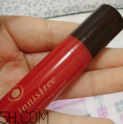 悅詩風(fēng)吟石榴眼霜好用嗎？悅詩風(fēng)吟石榴眼霜適合年齡