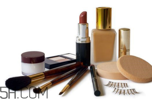 國內合格又好用的化妝品有哪些？超詳細的化妝步驟