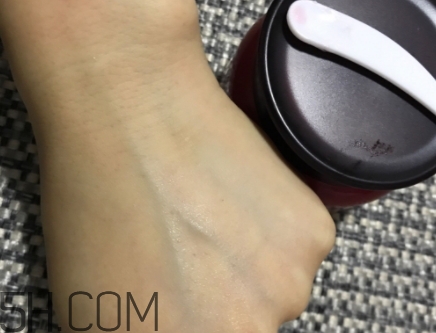 悅詩(shī)風(fēng)吟石榴睡眠面膜好用嗎？悅詩(shī)風(fēng)吟石榴凝珠睡眠面膜評(píng)測(cè)