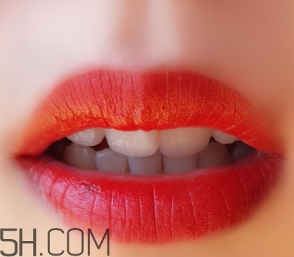 紀梵希306和迪奧999哪個好看？紀梵希306迪奧999試色對比