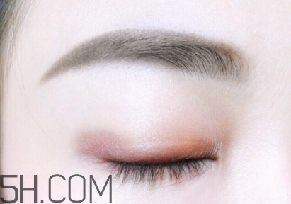 眼影可以帶上飛機(jī)嗎？眼影可以托運(yùn)嗎？