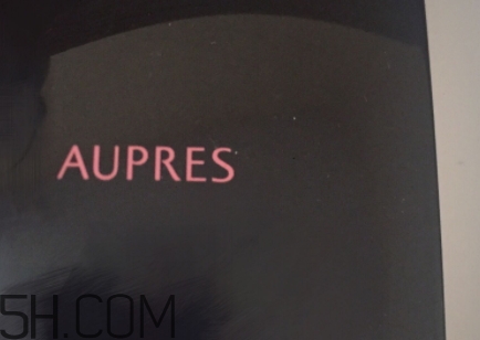 眼影可以帶上飛機(jī)嗎？眼影可以托運(yùn)嗎？