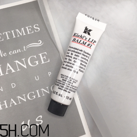 科顏氏一號護唇膏好用嗎？科顏氏一號護唇膏測評