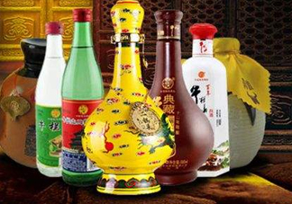 牛欄山二鍋頭是勾兌的嗎？百年牛欄山52度價(jià)格