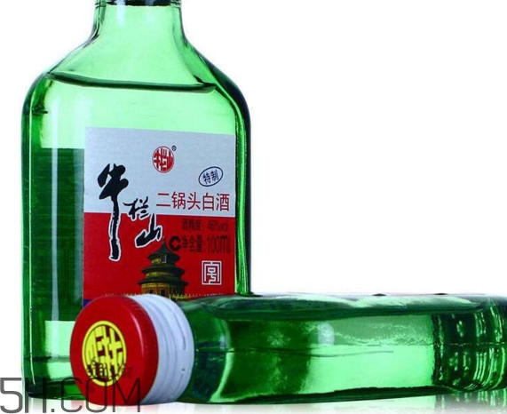 牛欄山二鍋頭是勾兌的嗎？百年牛欄山52度價格