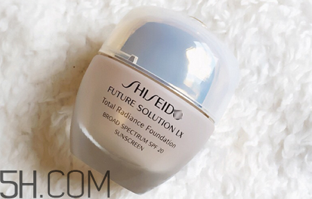 粉底霜和BB霜的區(qū)別 粉底霜和氣墊bb的區(qū)別 粉底霜和BB霜的區(qū)別 粉底霜和氣墊bb的區(qū)別