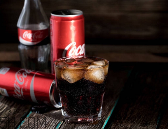 可樂和牛奶混在一起能喝嗎？可樂不能和什么一起喝