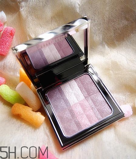 bobbi brown明星產(chǎn)品有哪些？bobbi brown膠囊氣墊好用嗎？