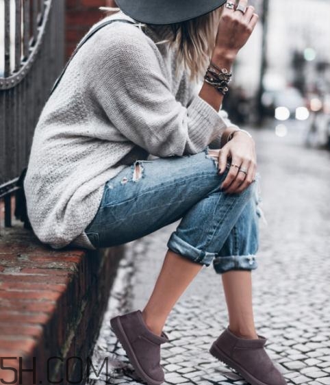 雪地靴上滴了油怎么辦？雪地靴油漬怎么清洗？