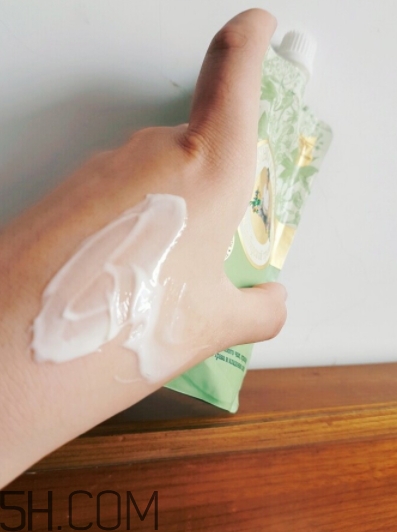 阿卡菲老奶奶面膜多少錢？俄羅斯老奶奶面膜俄羅斯價(jià)格