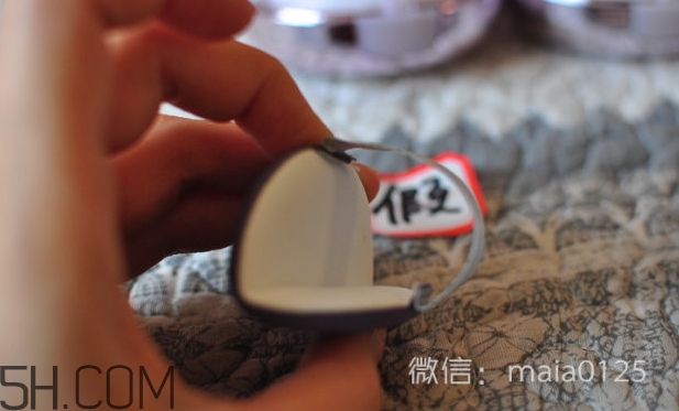 hera氣墊bb霜真假怎么辨別_赫妍氣墊bb霜真假對比圖 hera氣墊bb霜真假怎么辨別_赫妍氣墊bb霜真假對比圖