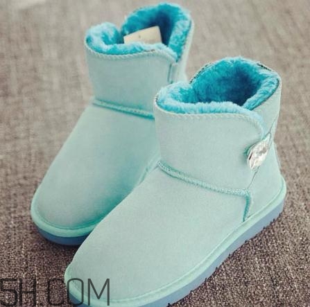 雪地靴褪色了怎么辦？雪地靴掉色了怎么辦？