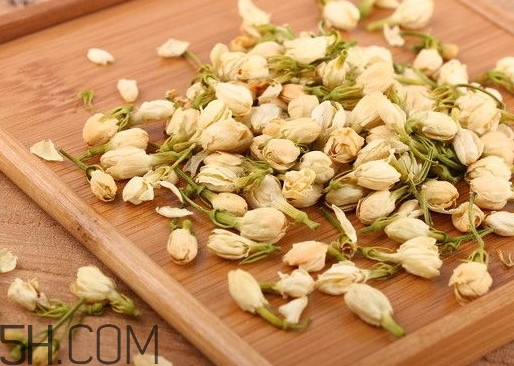 如何選購(gòu)茉莉花茶？茉莉花茶與綠茶的區(qū)別