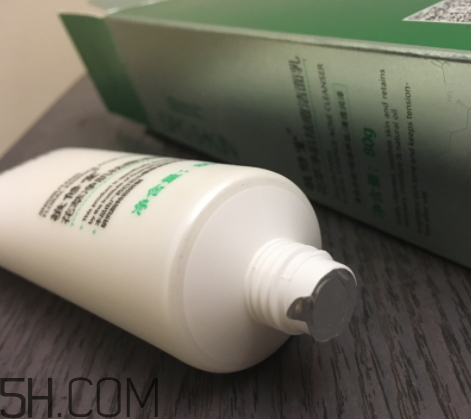 佰花方祛痘多少錢一套 佰花方是什么成分 佰花方祛痘多少錢一套 佰花方是什么成分