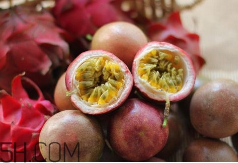 百香果怎么剝開？百香果可以和葡萄酒混著喝嗎