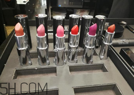 紀(jì)梵希2018春季彩妝有哪些？紀(jì)梵希2018春季彩妝什么時(shí)候上市？