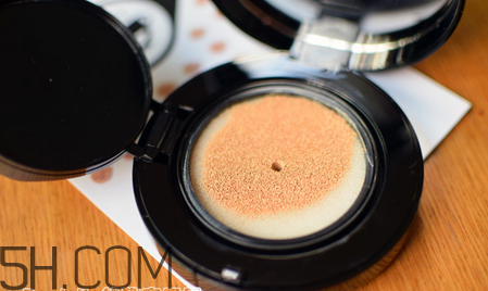 bobbi brown明星產(chǎn)品有哪些？bobbi brown膠囊氣墊好用嗎？