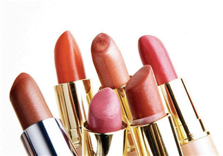 如何挑選合適的口紅？不同顏色的口紅適合什么人？