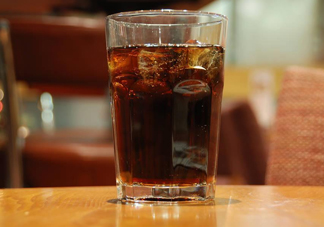 可樂煮梨喝有什么好處？女生月經(jīng)期間可以喝可樂嗎？