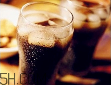 可樂煮梨喝有什么好處？女生月經(jīng)期間可以喝可樂嗎？