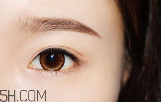 國產(chǎn)彩妝排行榜前十名 新手化妝詳細(xì)步驟和技巧圖解 國產(chǎn)彩妝排行榜前十名 新手化妝詳細(xì)步驟和技巧圖解