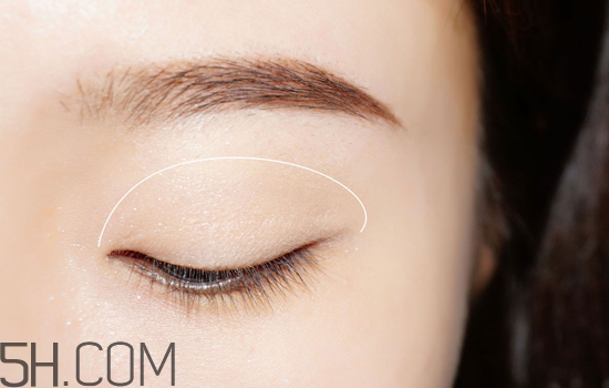 國產(chǎn)彩妝排行榜前十名 新手化妝詳細(xì)步驟和技巧圖解 國產(chǎn)彩妝排行榜前十名 新手化妝詳細(xì)步驟和技巧圖解