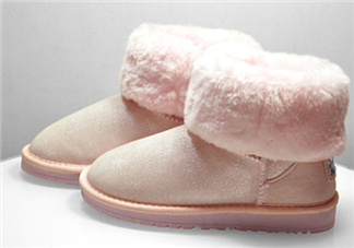 雪地靴買大還是買?。垦┑匮ベI小了怎么辦？