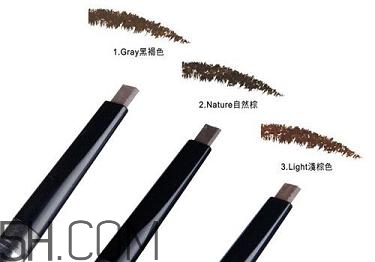 女生怎樣學(xué)會(huì)快速化妝？新手化妝需要的基本用品