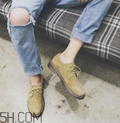 翻毛皮鞋怎么清洗？翻毛皮鞋可以用水洗嗎？