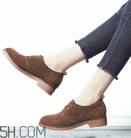 翻毛皮鞋弄上油怎么辦？翻毛皮鞋上的油漬怎么清洗？