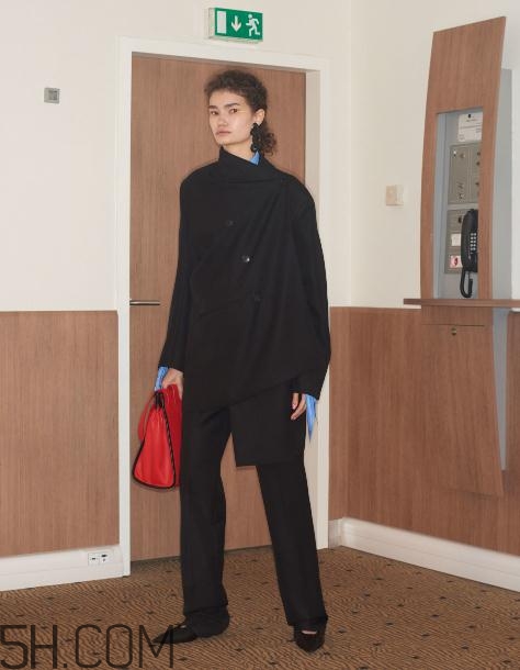balenciaga巴黎世家2018度假系列怎么樣_好看嗎？
