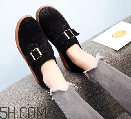 翻毛皮鞋發(fā)白怎么辦？翻毛皮鞋發(fā)亮怎么辦？