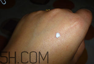 玫琳凱柔潤眼霜適合什么年齡_怎么樣 玫琳凱柔潤眼霜適合什么年齡_怎么樣