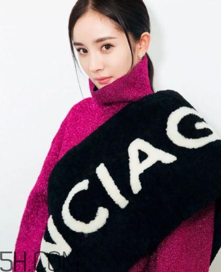 穿高領(lǐng)毛衣配什么發(fā)型？高領(lǐng)毛衣適合什么發(fā)型？