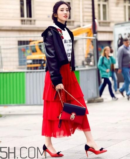 穿高領(lǐng)毛衣配什么發(fā)型？高領(lǐng)毛衣適合什么發(fā)型？