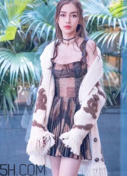 毛衣外套怎么搭配？毛衣外套里面配什么？