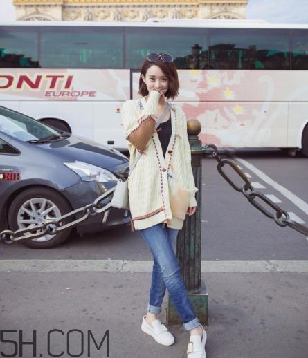 毛衣外套怎么搭配？毛衣外套里面配什么？