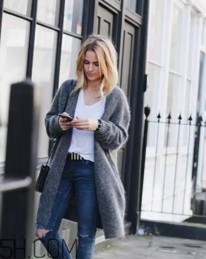 毛衣外套怎么搭配？毛衣外套里面配什么？