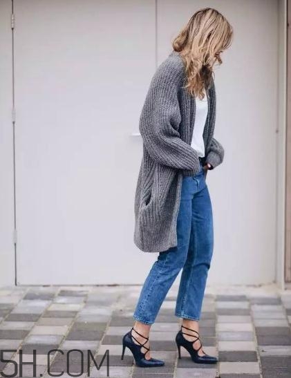 毛衣外套怎么搭配？毛衣外套里面配什么？