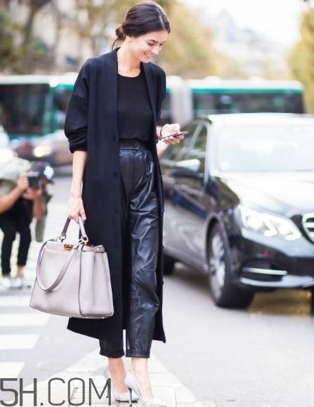 毛衣外套怎么搭配？毛衣外套里面配什么？