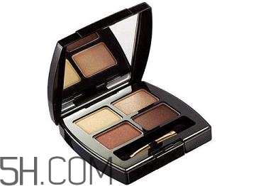 女生怎樣學(xué)會(huì)快速化妝？新手化妝需要的基本用品